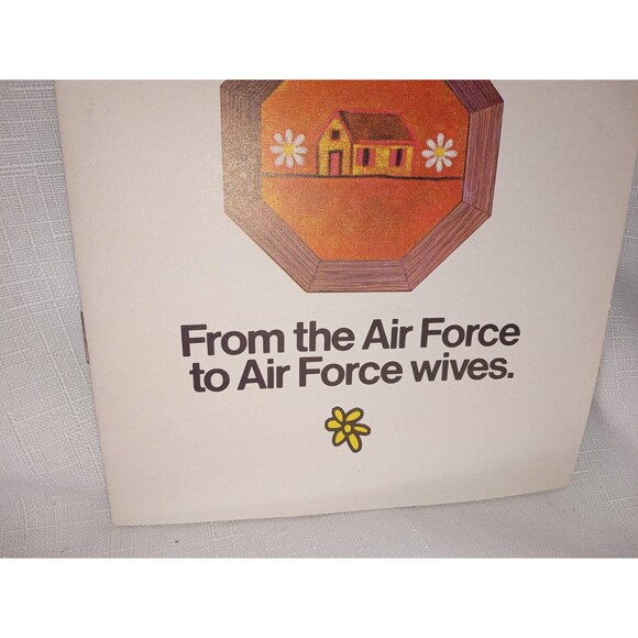 5/$25 1974 Air Force Wives Hints from Heloise from the Air Force Booklet - Picture 3 of 7